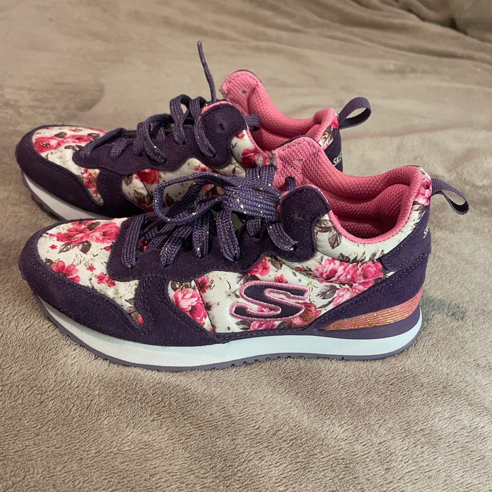 Girls Floral High-Top Sketchers Sneakers